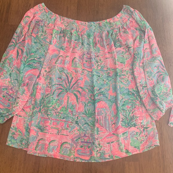Lilly Pulitzer Maryellen Off-The-Shoulder Top
SZ M Bali Blue Spotted on Worth - Picture 7 of 13